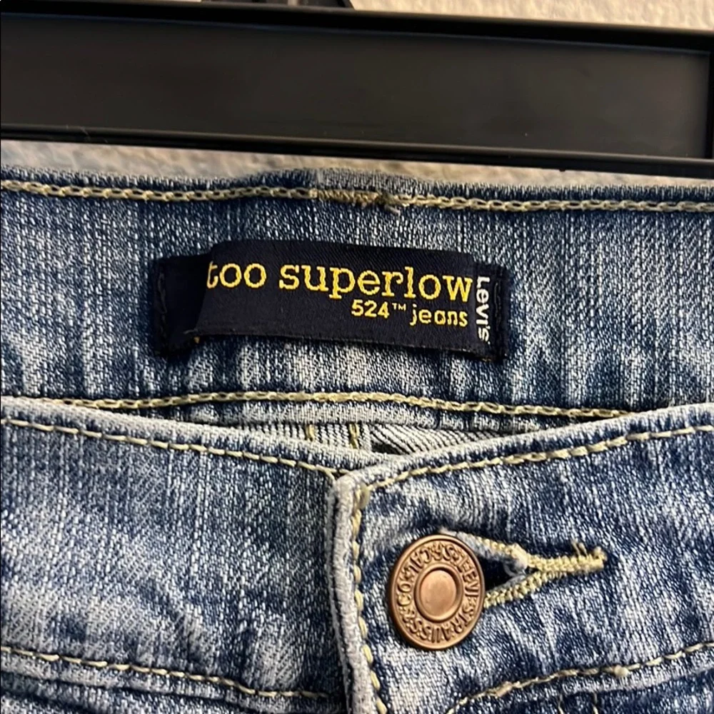 Jeans - Picture 2 of 4
